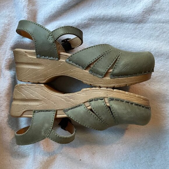 Sanita Margrethe Sandals Leather size 36 6 Khaki Clogs Wood Heel Green Beige - Picture 8 of 16